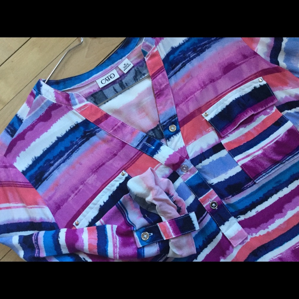 Blouse - Picture 2 of 3